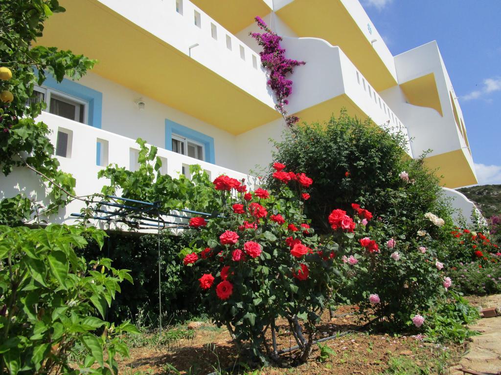Studios Fokia Beach อาโมปี ภายนอก รูปภาพ